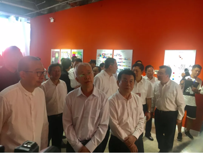 ZBVF4H$CX6(B1EOJ6Q{8R9A