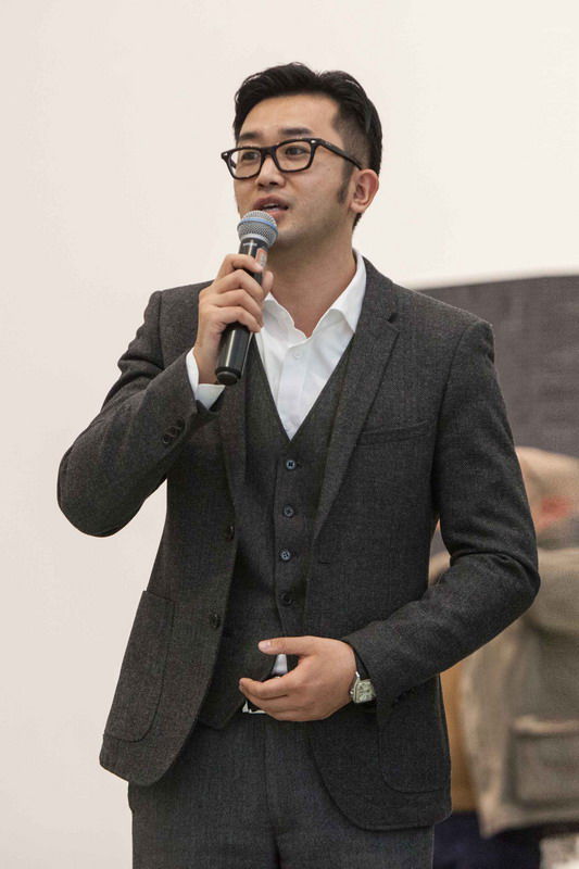 今日美術館館長 高鵬